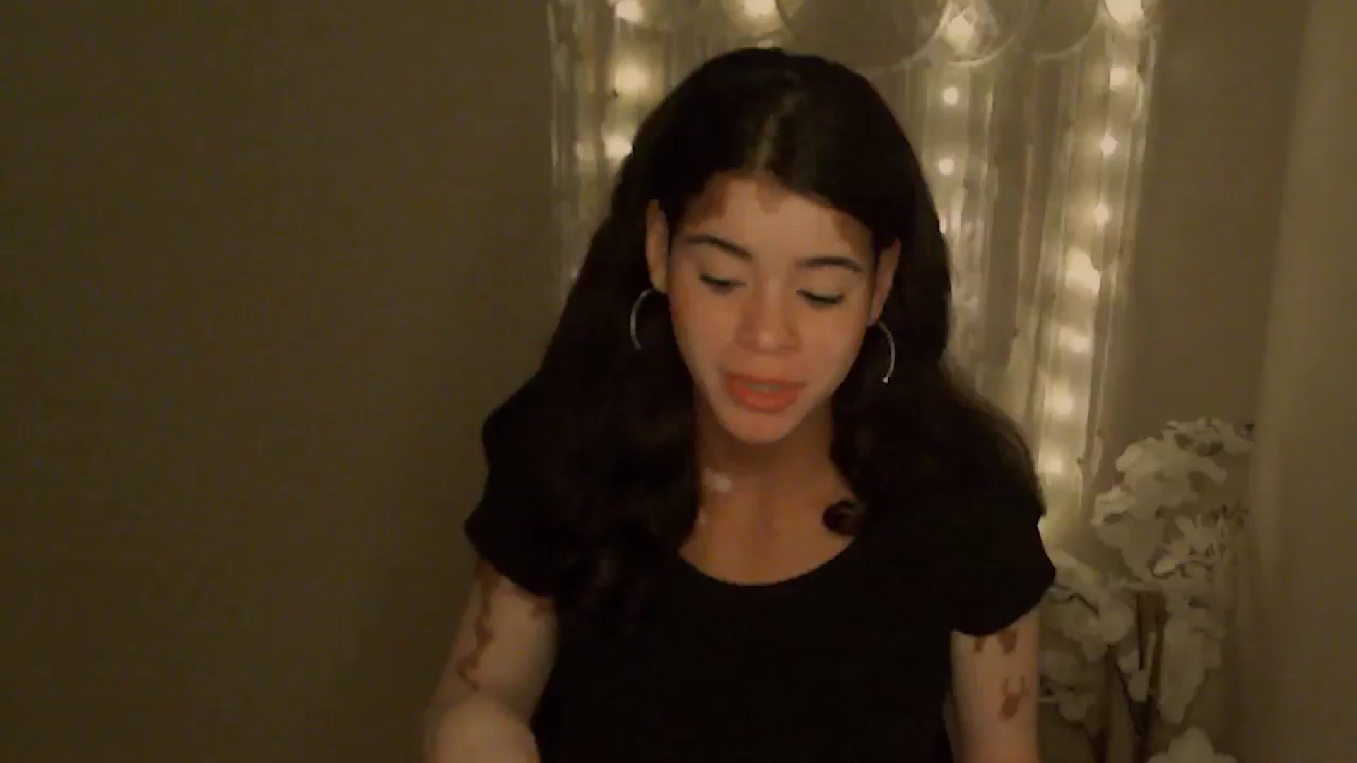 Gallery image thumbnail from Jade_Luv7's myfreecams stream on, 10/26/2023, 05:04 image 14 of 20