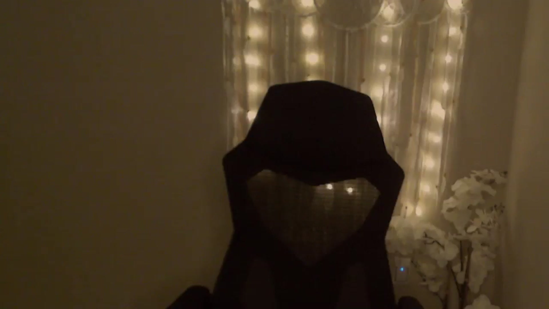 Gallery image thumbnail from Jade_Luv7's myfreecams stream on, 10/26/2023, 05:04 image 18 of 20