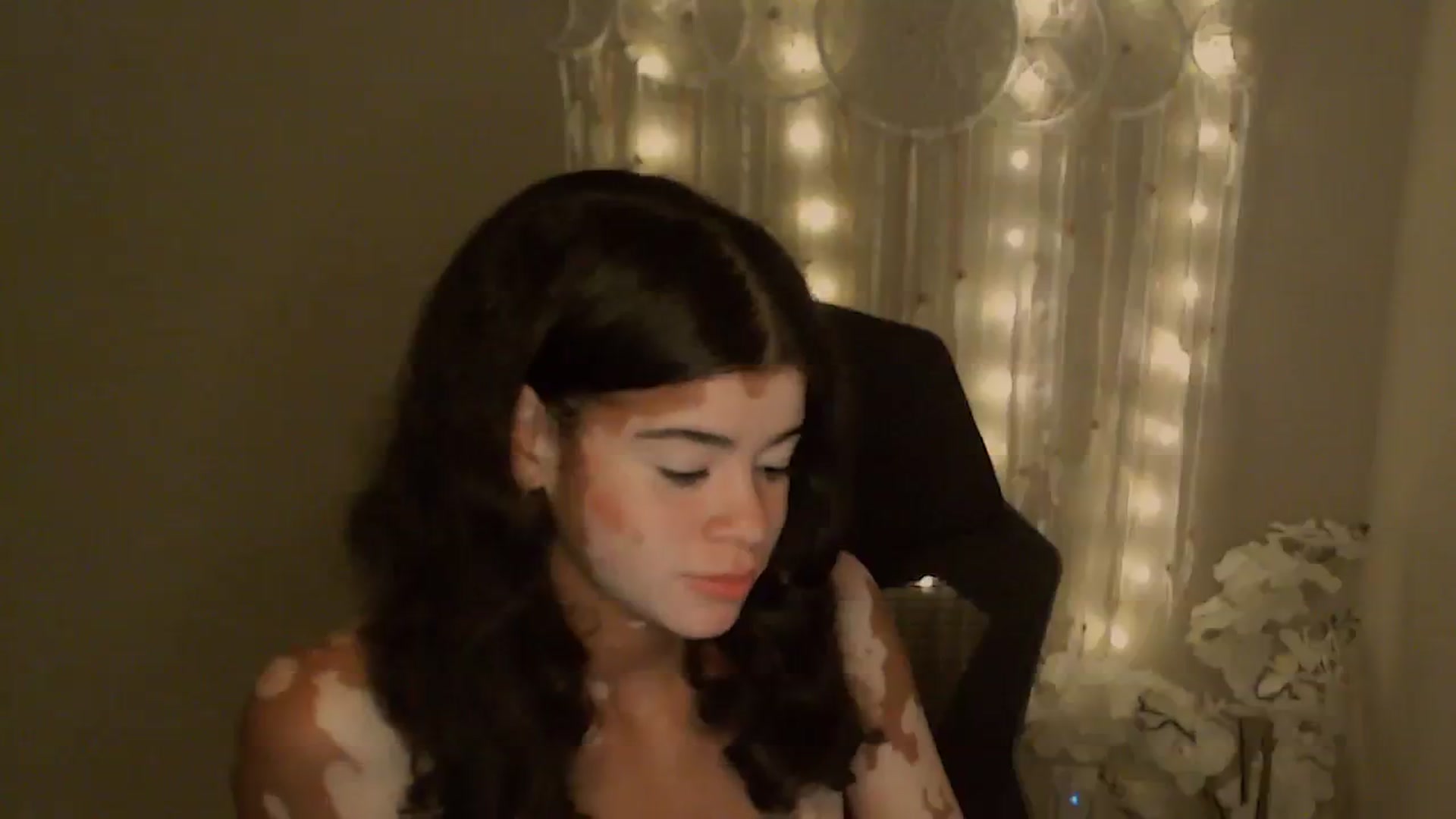 Gallery image thumbnail from Jade_Luv7's myfreecams stream on, 10/26/2023, 07:26 image 7 of 20