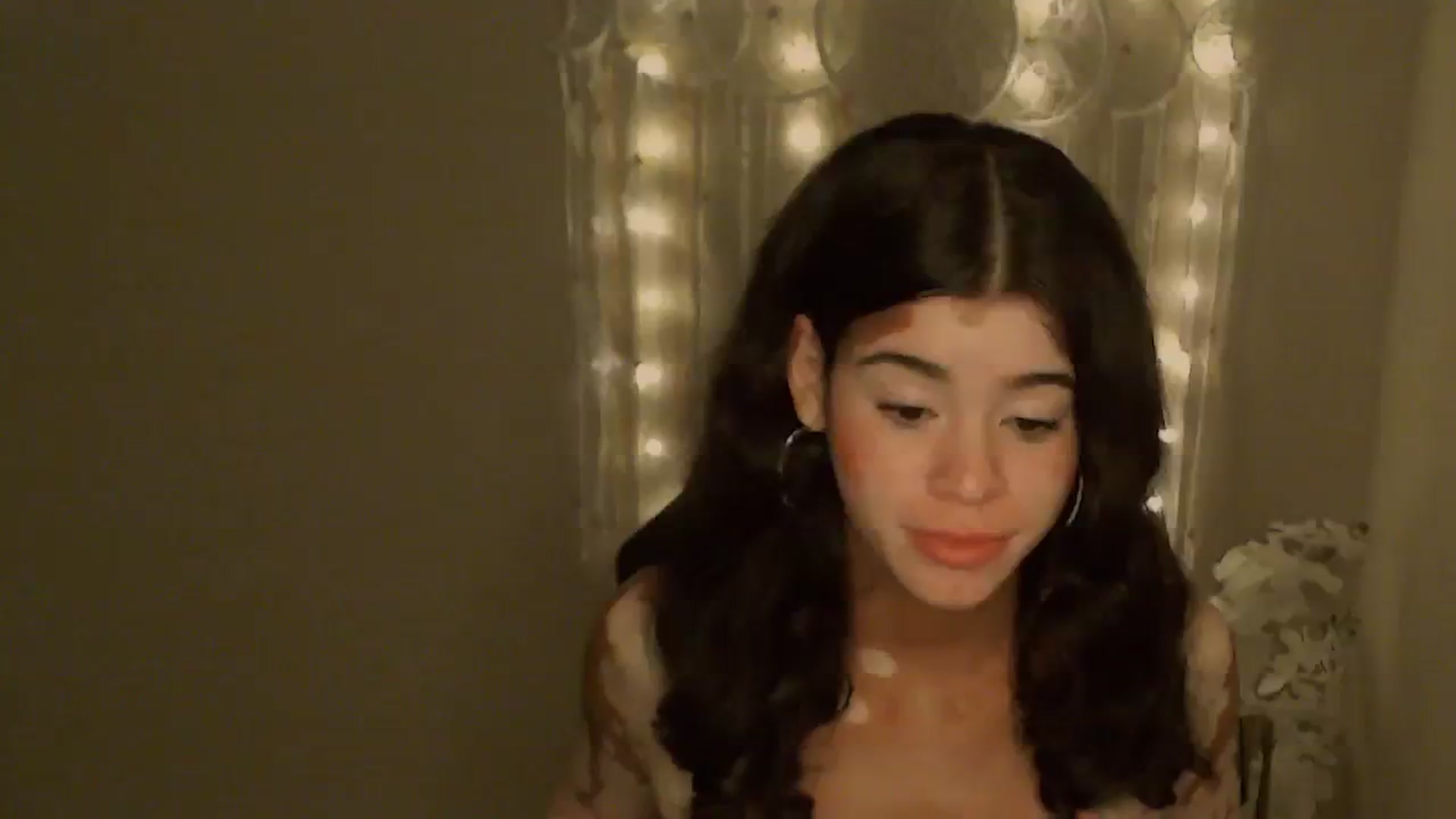 Gallery image thumbnail from Jade_Luv7's myfreecams stream on, 10/26/2023, 07:26 image 3 of 20