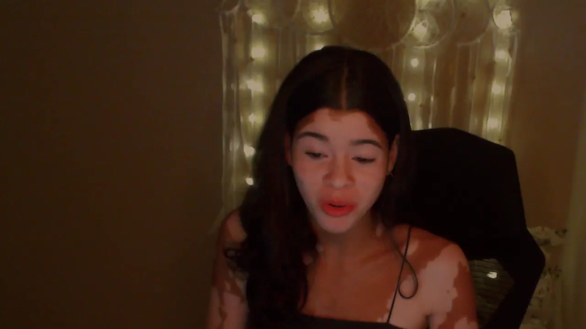 Gallery image thumbnail from Jade_Luv7's myfreecams stream on, 11/06/2023, 07:10 image 1 of 20
