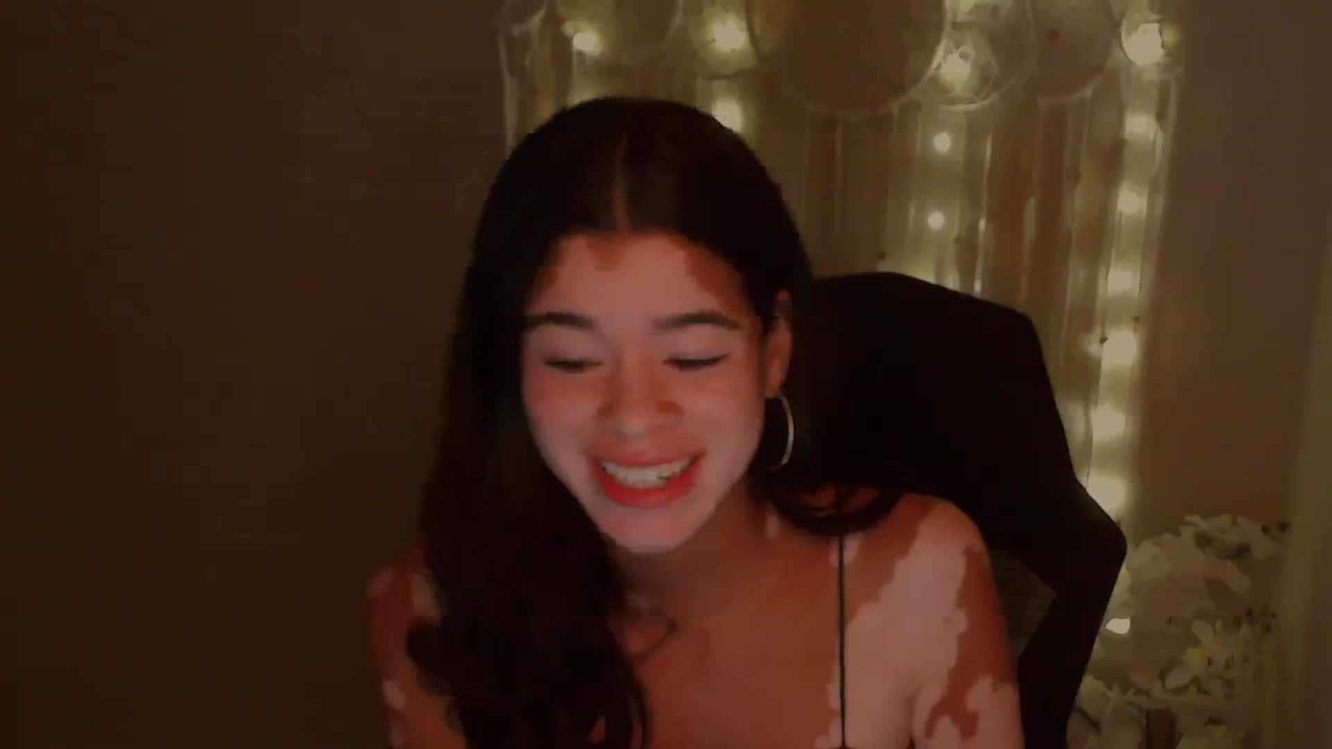 Gallery image thumbnail from Jade_Luv7's myfreecams stream on, 11/06/2023, 07:10 image 4 of 20