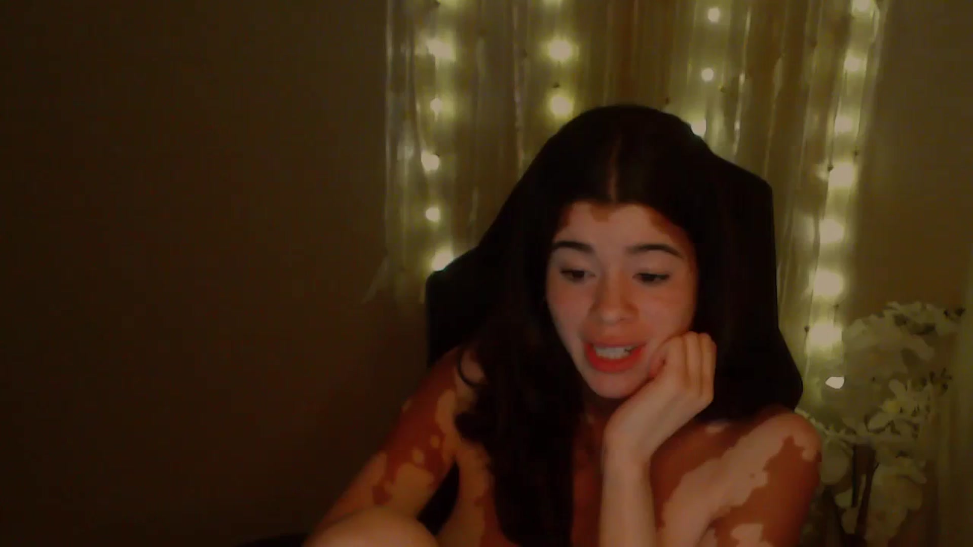 Gallery image thumbnail from Jade_Luv7's myfreecams stream on, 11/06/2023, 07:59 image 9 of 20