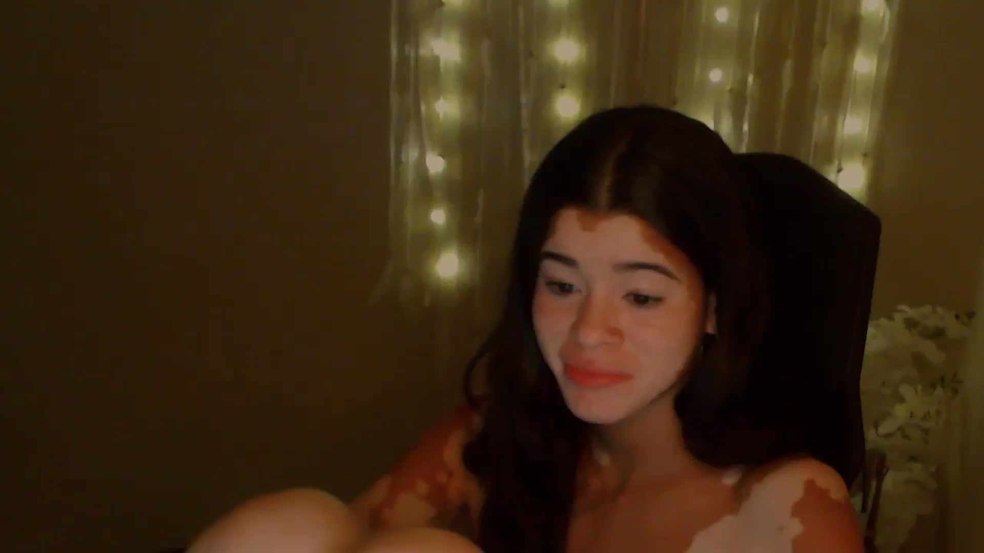 Gallery image thumbnail from Jade_Luv7's myfreecams stream on, 11/06/2023, 07:59 image 14 of 20