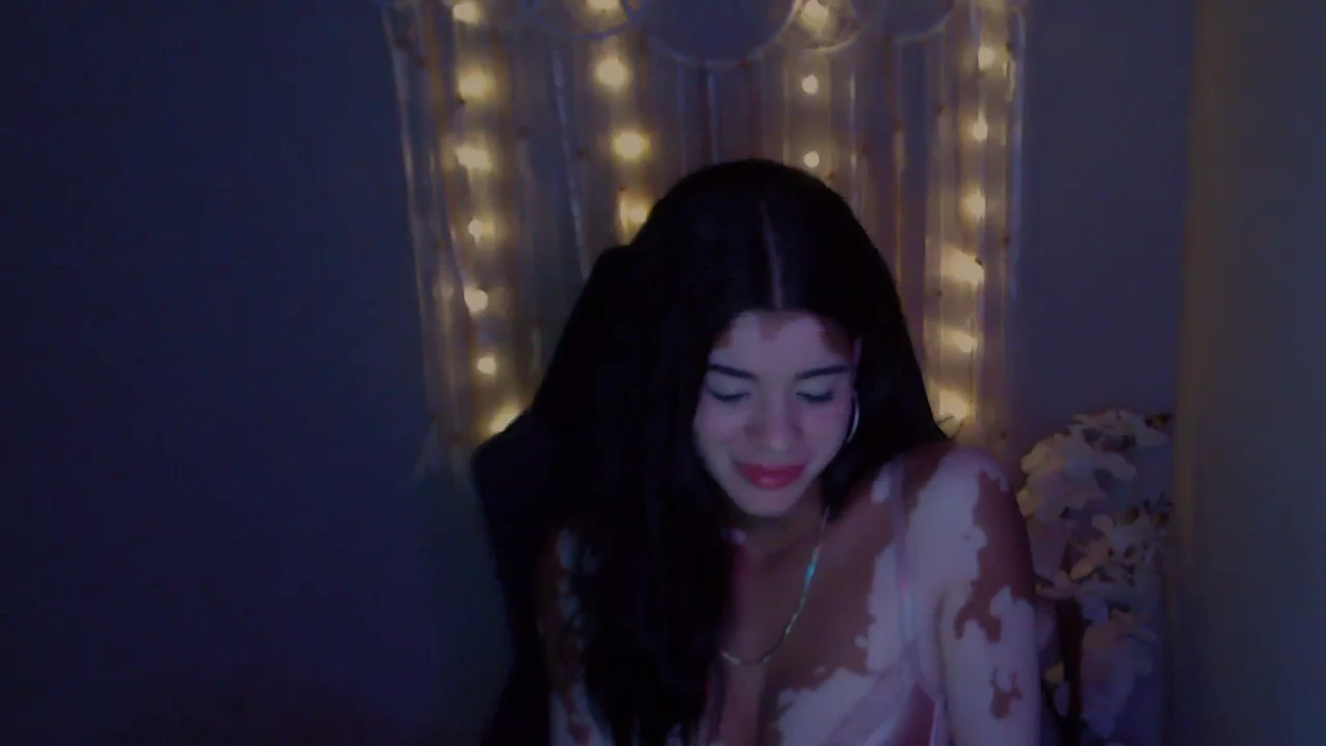 Gallery image thumbnail from Jade_Luv7's myfreecams stream on, 11/08/2023, 09:22 image 4 of 20
