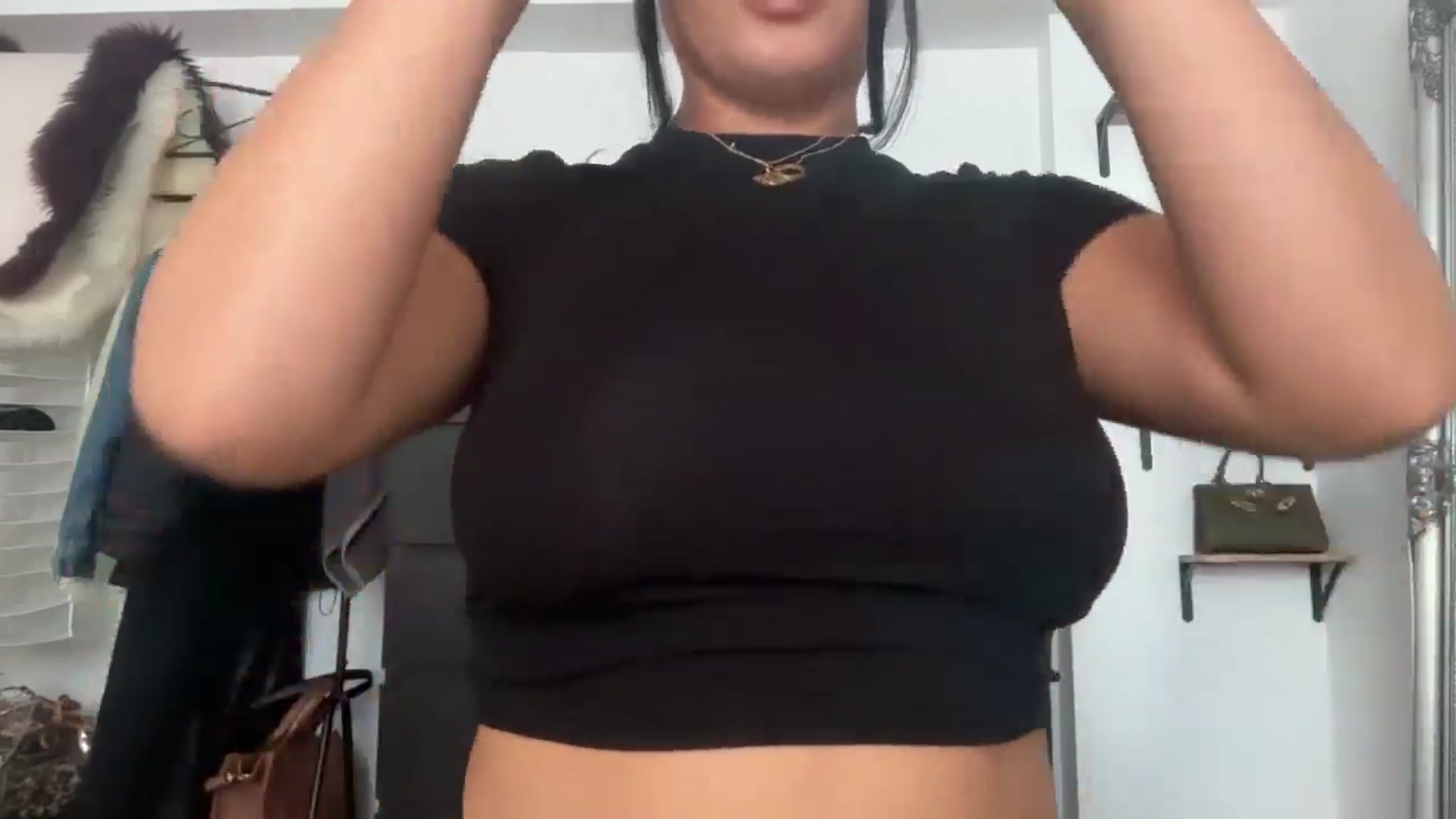 Gallery image thumbnail from Jade_Noir53's myfreecams stream on, 07/10/2025, 15:09 image 5 of 20