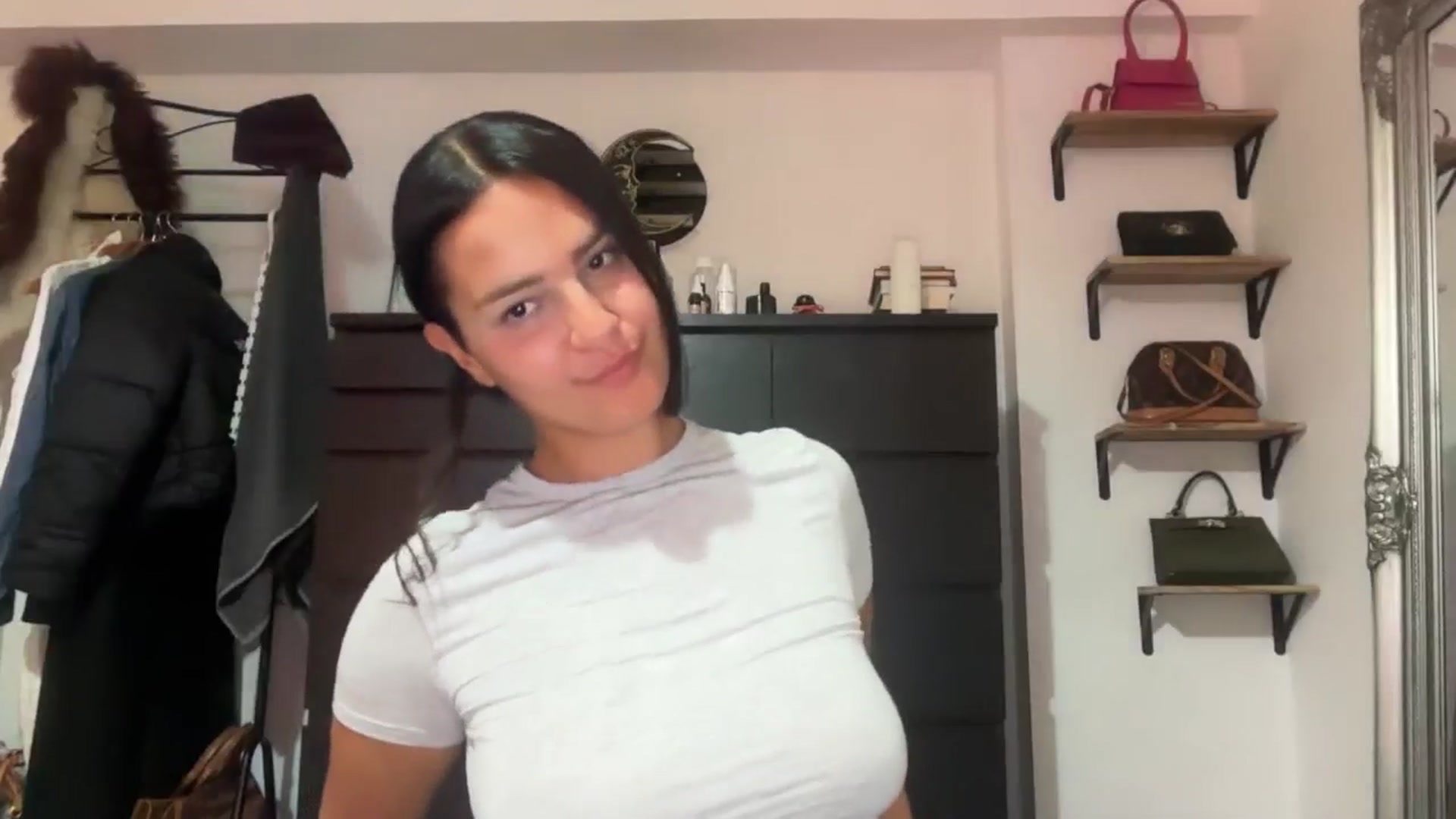 Gallery image thumbnail from Jade_Noir53's myfreecams stream on, 07/25/2025, 24:46 image 3 of 20