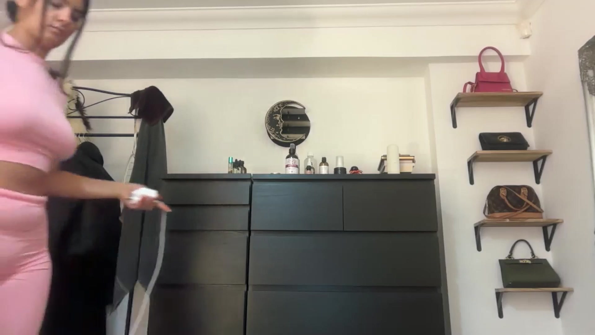 Gallery image thumbnail from Jade_Noir53's myfreecams stream on, 07/28/2025, 15:22 image 19 of 20