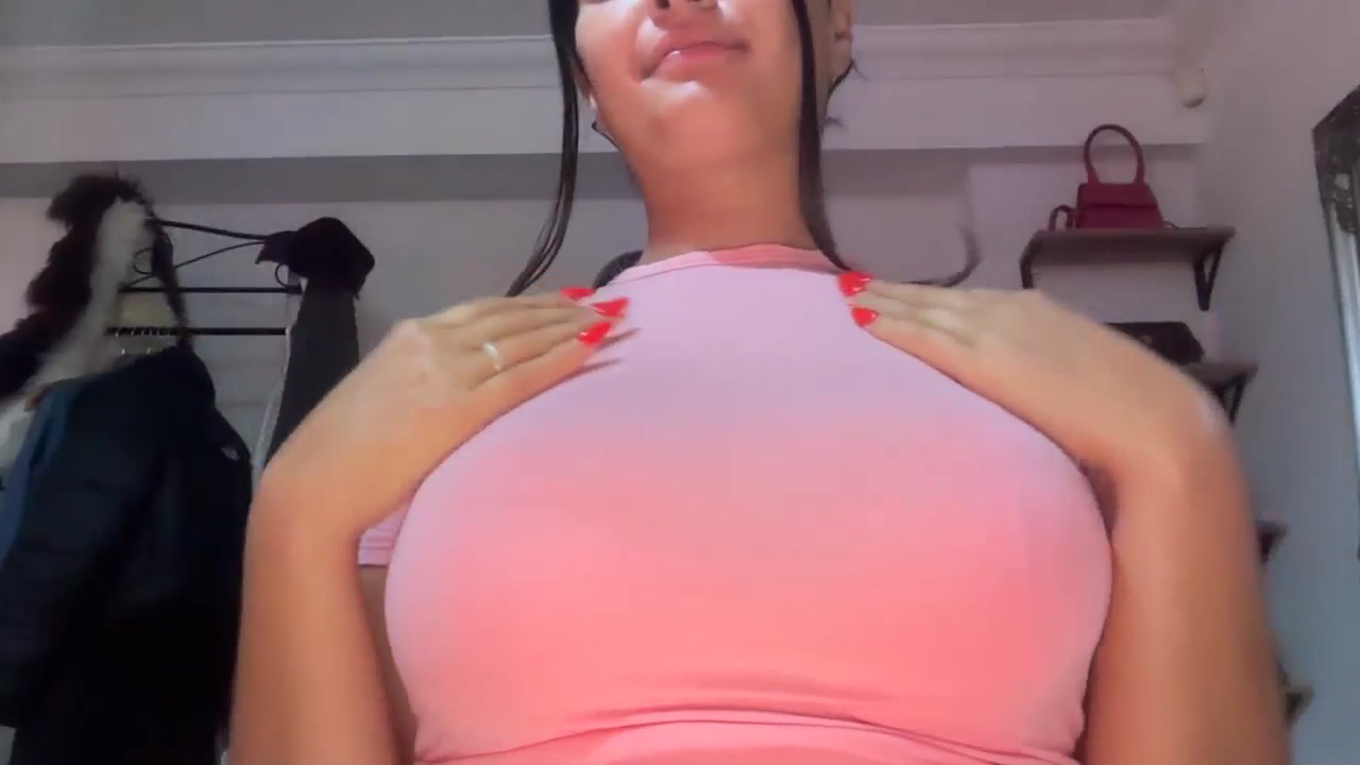 Gallery image thumbnail from Jade_Noir53's myfreecams stream on, 07/28/2025, 22:34 image 5 of 20