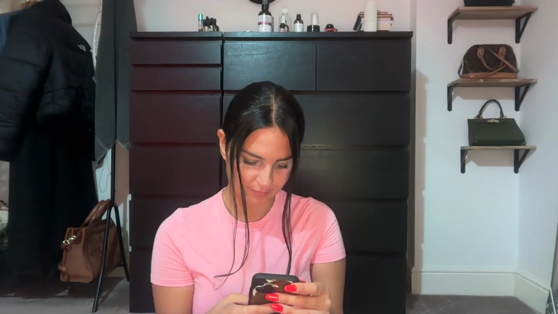 Gallery image thumbnail from Jade_Noir53's myfreecams stream on, 07/28/2025, 22:52 image 11 of 20