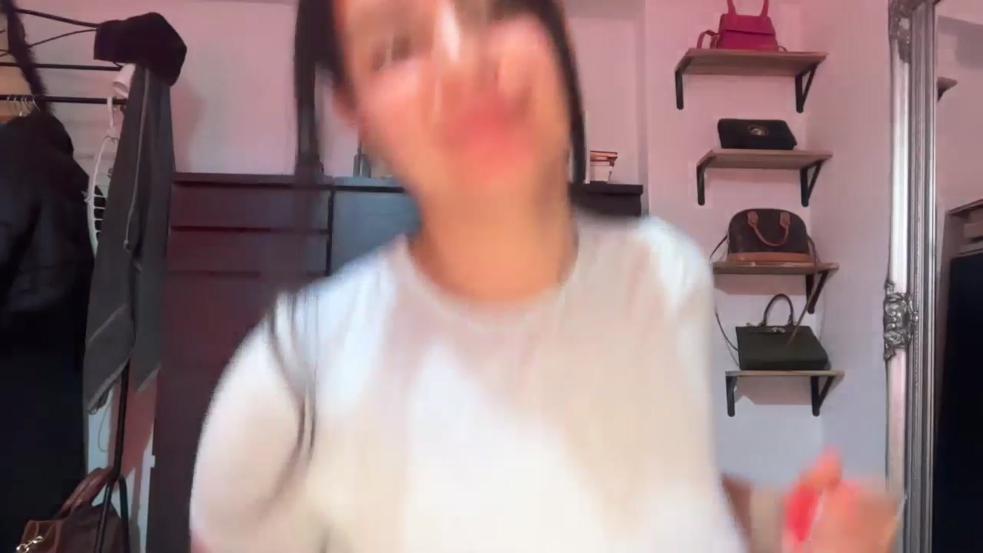 Gallery image thumbnail from Jade_Noir53's myfreecams stream on, 08/20/2025, 03:07 image 13 of 20