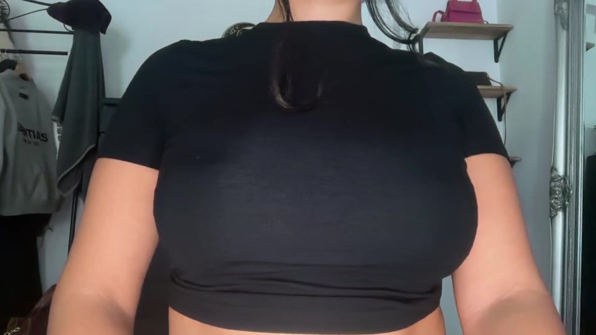Gallery image thumbnail from Jade_Noir53's myfreecams stream on, 09/14/2025, 15:21 image 4 of 20