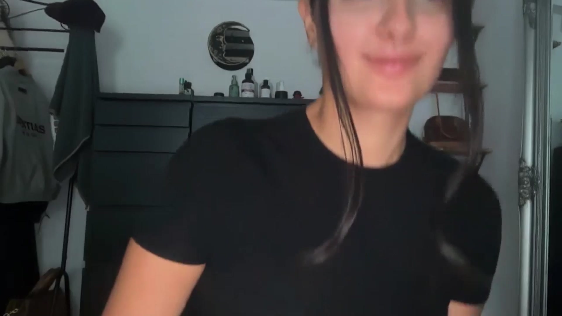 Gallery image thumbnail from Jade_Noir53's myfreecams stream on, 09/14/2025, 15:21 image 6 of 20