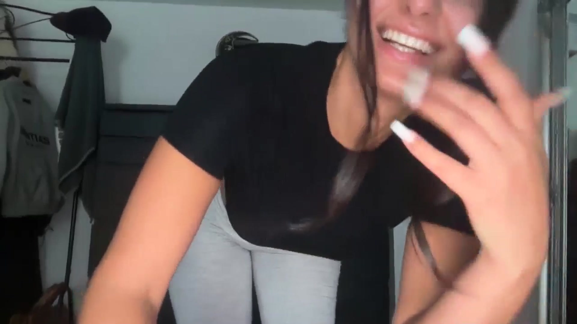 Gallery image thumbnail from Jade_Noir53's myfreecams stream on, 09/14/2025, 16:22 image 6 of 20
