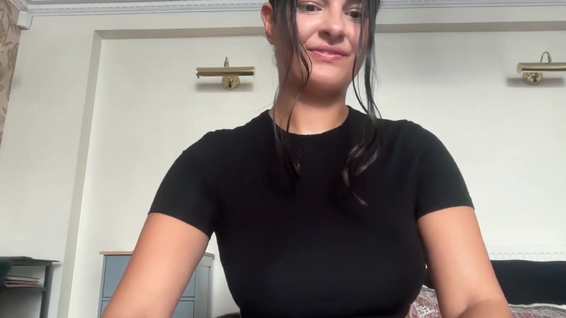 Gallery image thumbnail from Jade_Noir53's myfreecams stream on, 09/19/2025, 13:24 image 10 of 20