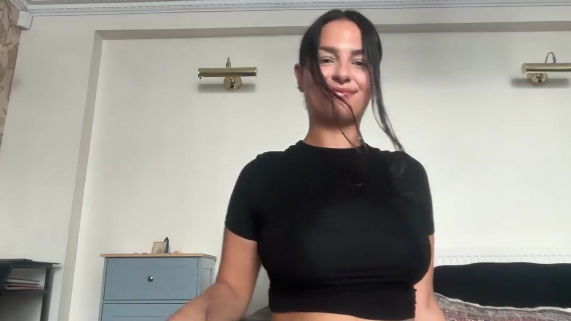 Gallery image thumbnail from Jade_Noir53's myfreecams stream on, 09/19/2025, 13:24 image 7 of 20