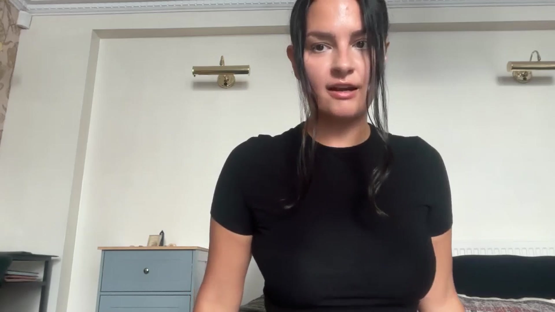 Gallery image thumbnail from Jade_Noir53's myfreecams stream on, 09/19/2025, 13:24 image 6 of 20