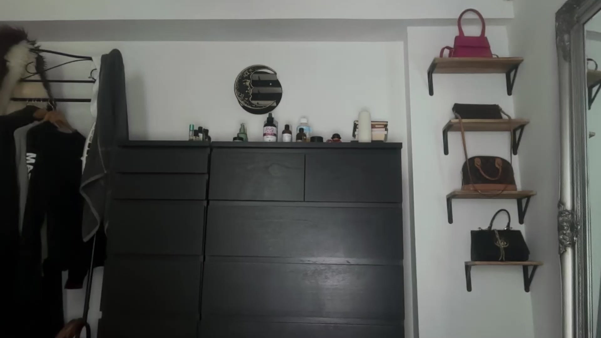Gallery image thumbnail from Jade_Noir53's myfreecams stream on, 10/03/2025, 15:00 image 3 of 20