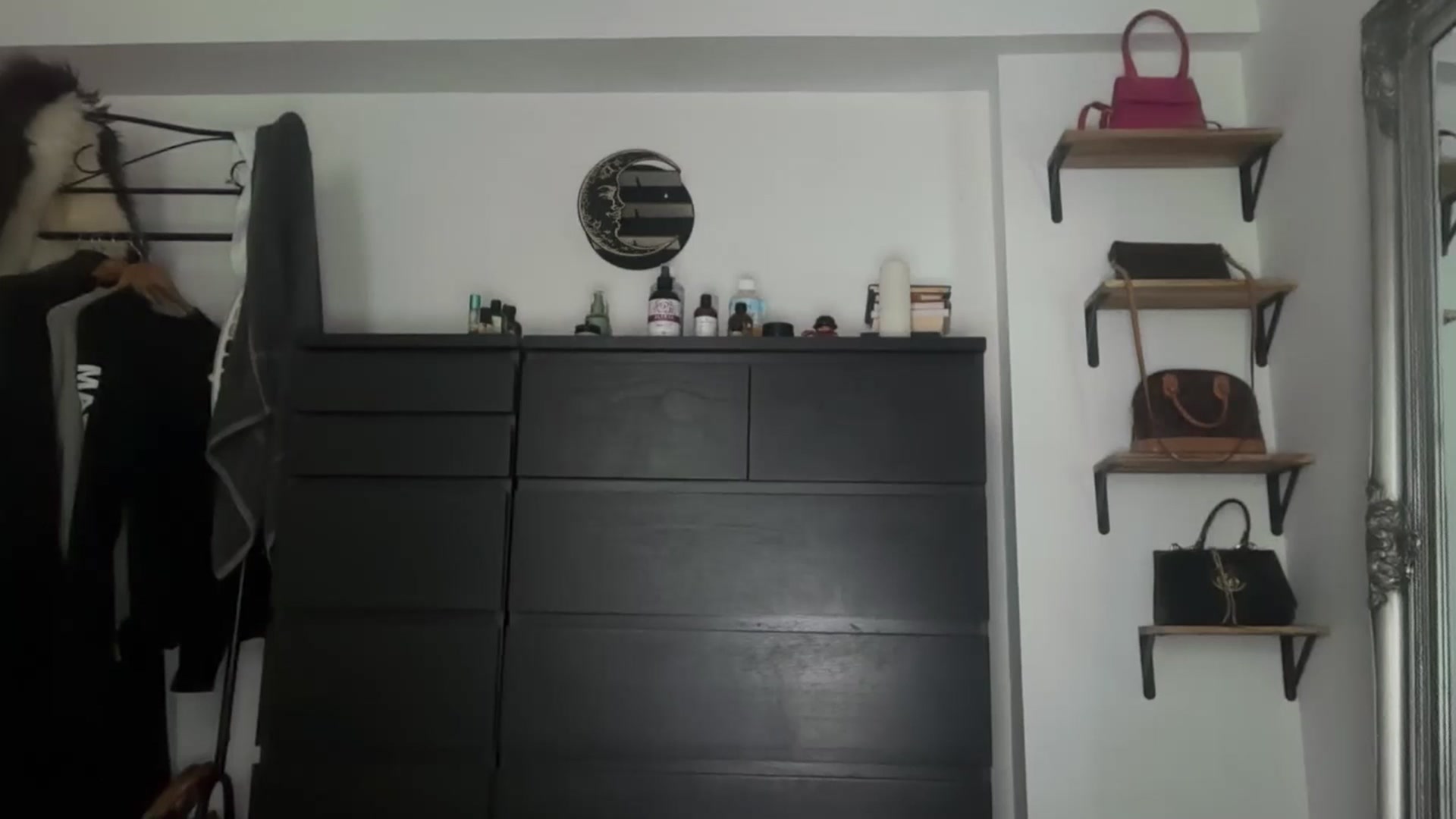 Gallery image thumbnail from Jade_Noir53's myfreecams stream on, 10/03/2025, 17:04 image 10 of 20
