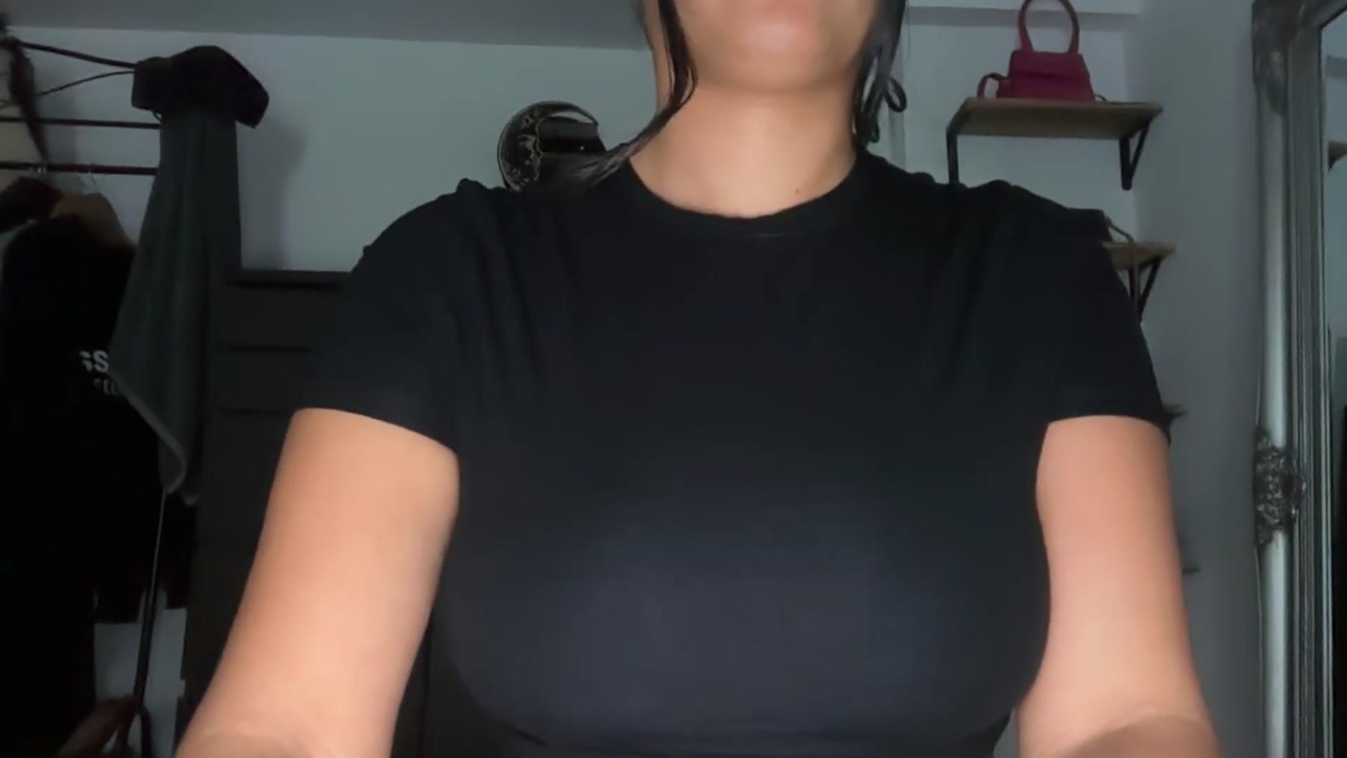 Gallery image thumbnail from Jade_Noir53's myfreecams stream on, 10/10/2025, 15:58 image 13 of 20
