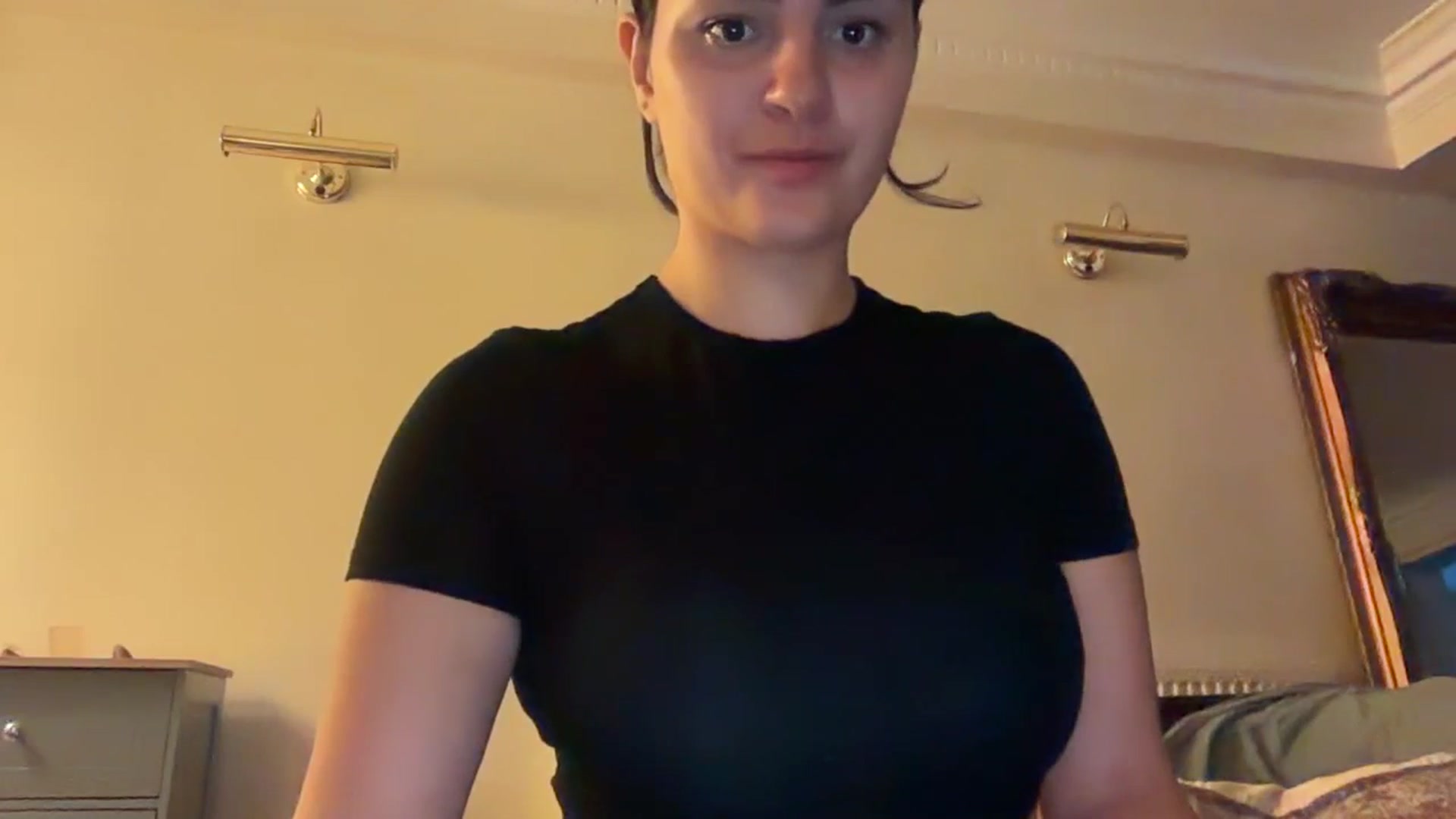Gallery image thumbnail from Jade_Noir53's myfreecams stream on, 11/08/2025, 16:29 image 11 of 20