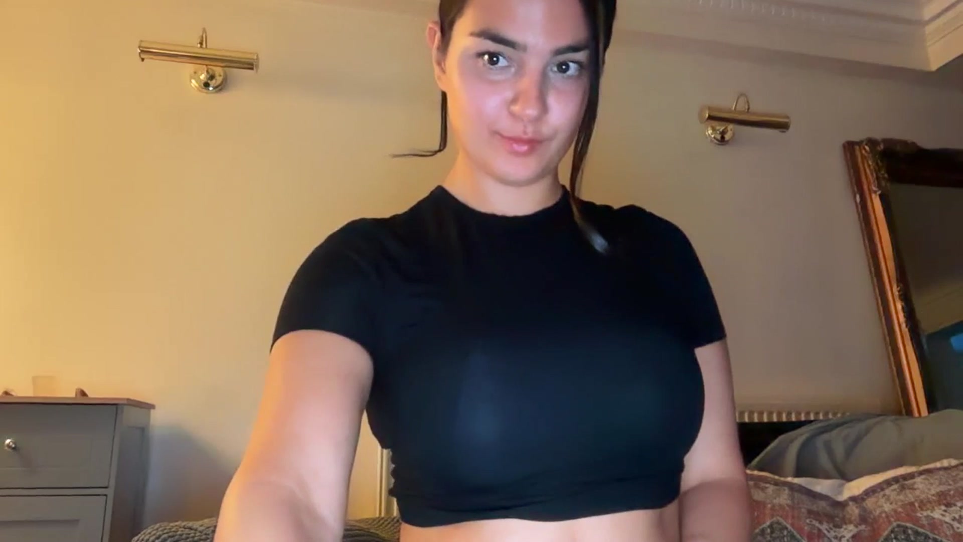 Gallery image thumbnail from Jade_Noir53's myfreecams stream on, 11/08/2025, 16:29 image 5 of 20