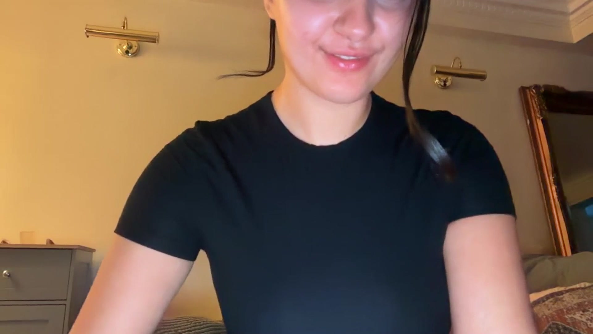 Gallery image thumbnail from Jade_Noir53's myfreecams stream on, 11/08/2025, 16:29 image 6 of 20