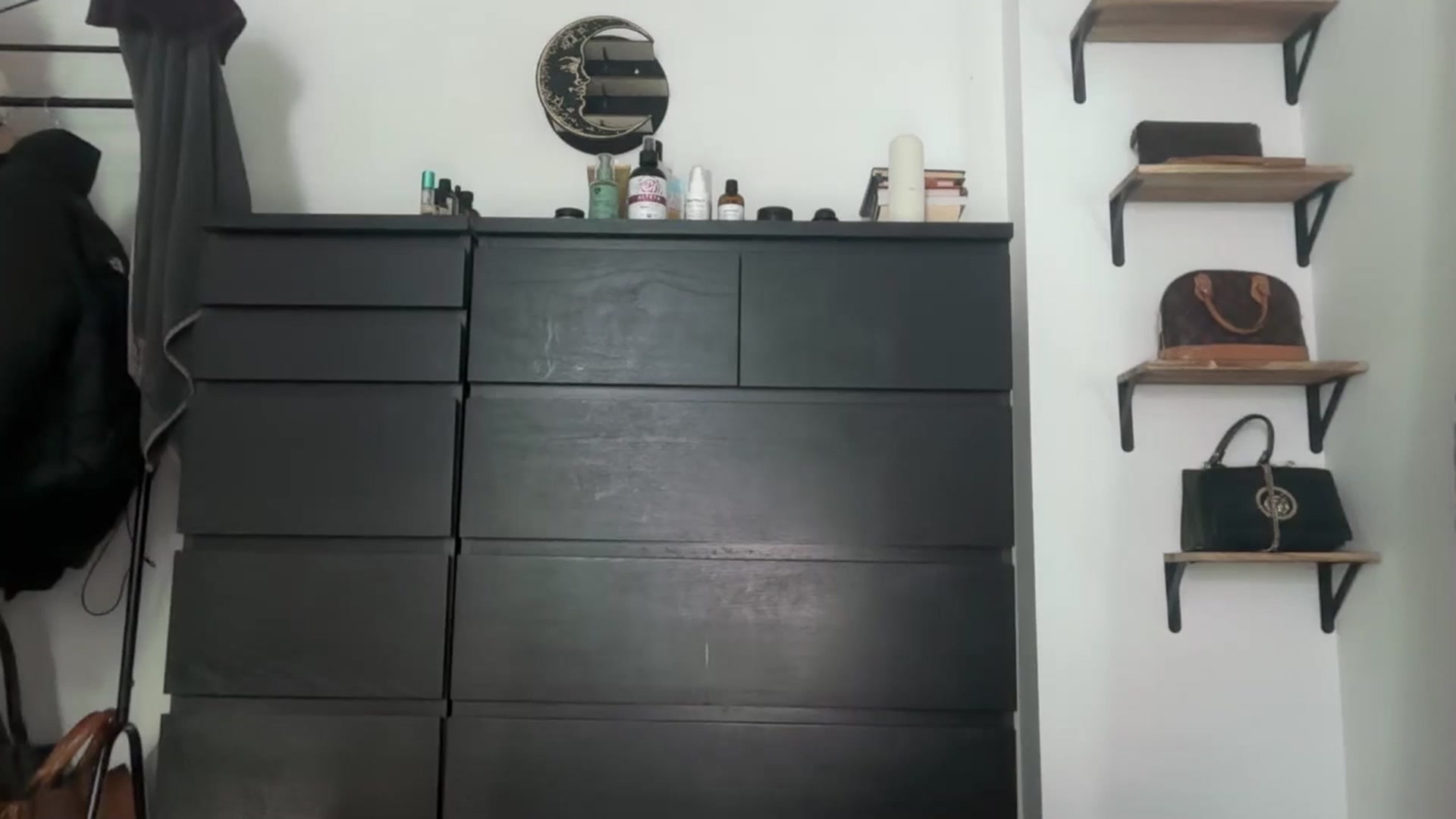 Gallery image thumbnail from Jade_Noir53's myfreecams stream on, 11/09/2025, 14:23 image 11 of 20