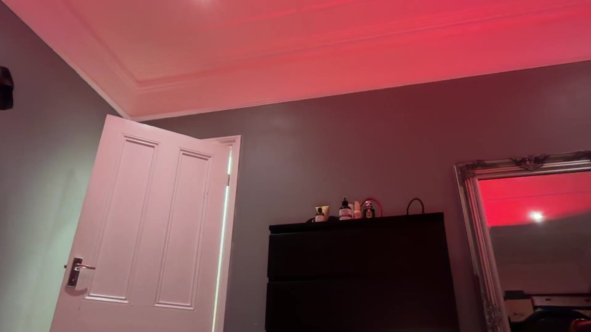 Gallery image thumbnail from Jade_Noir53's myfreecams stream on, 12/11/2025, 20:08 image 16 of 20
