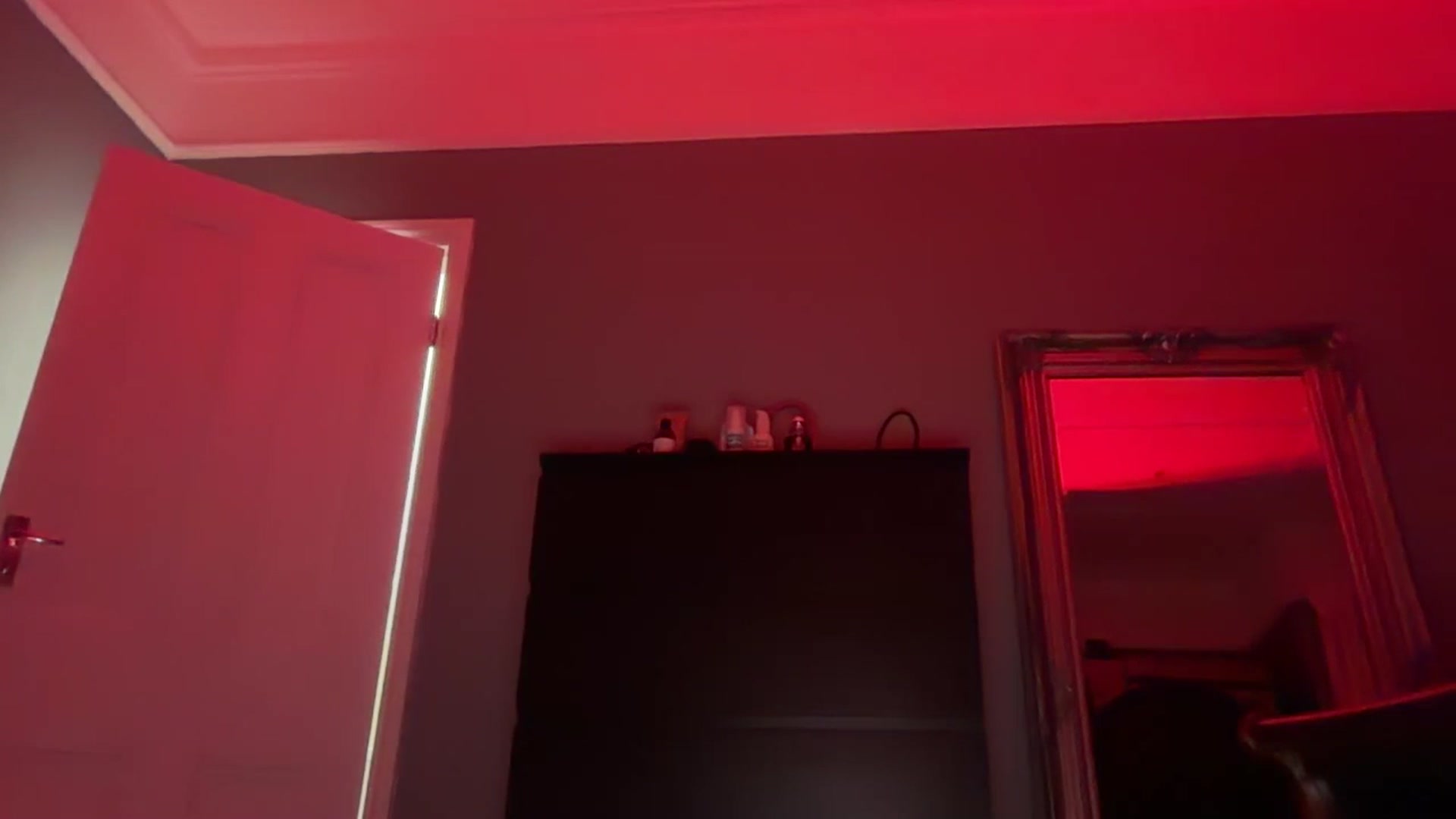 Gallery image thumbnail from Jade_Noir53's myfreecams stream on, 12/20/2025, 17:03 image 17 of 20