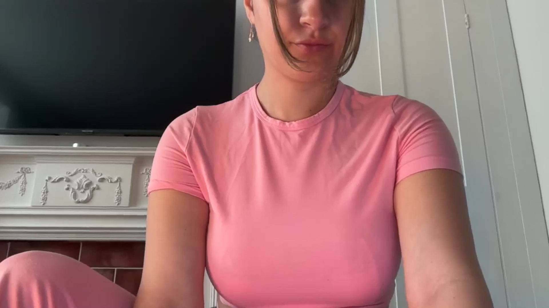 Gallery image thumbnail from Jade_Noir53's myfreecams stream on, 04/01/2026, 12:52 image 12 of 20