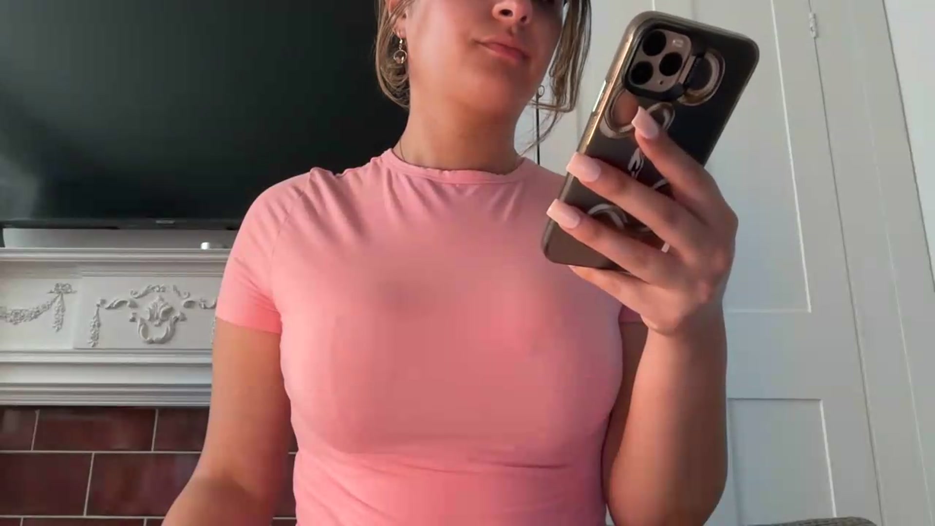 Gallery image thumbnail from Jade_Noir53's myfreecams stream on, 05/23/2026, 17:57 image 15 of 20