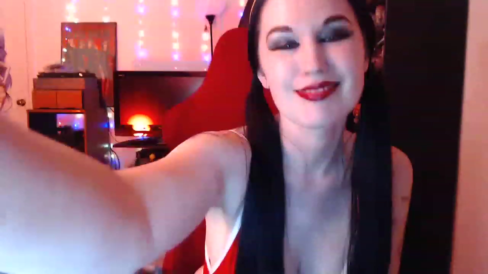 Gallery image thumbnail from Jade_Starr's myfreecams stream on, 12/24/2022, 03:45 image 11 of 20