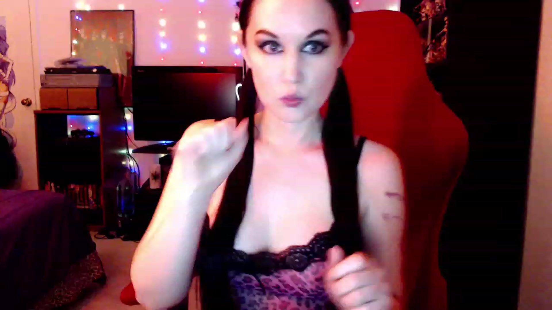 Gallery image thumbnail from Jade_Starr's myfreecams stream on, 01/16/2023, 09:55 image 1 of 20