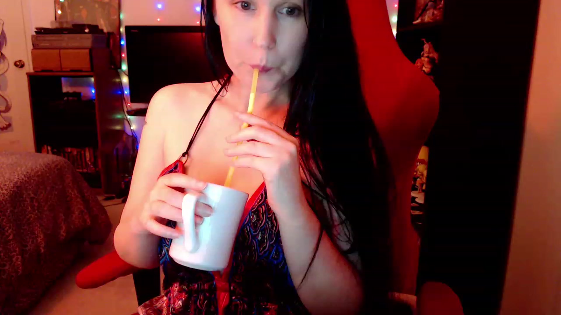 Gallery image thumbnail from Jade_Starr's myfreecams stream on, 05/01/2023, 14:40 image 5 of 20