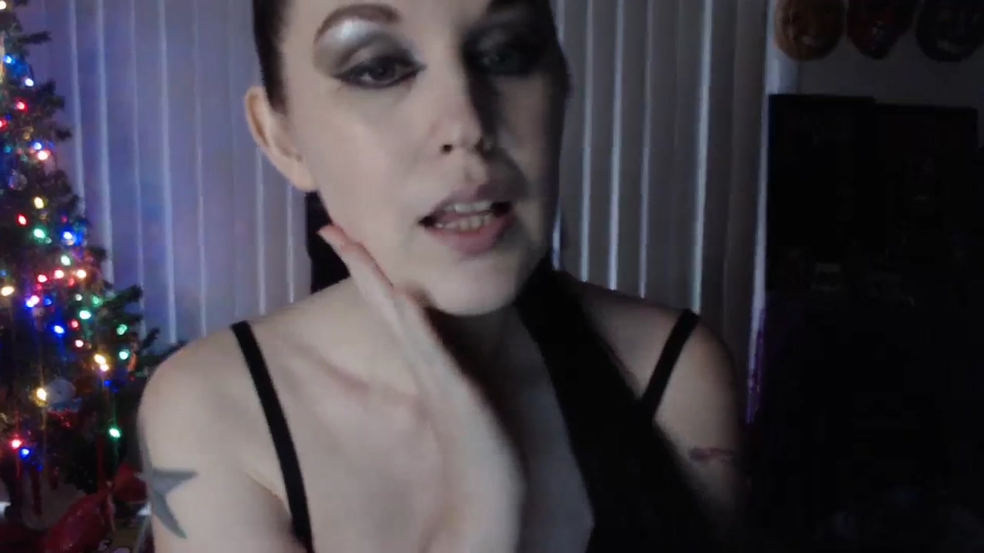 Gallery image thumbnail from Jade_Starr's myfreecams stream on, 11/27/2023, 12:21 image 15 of 20