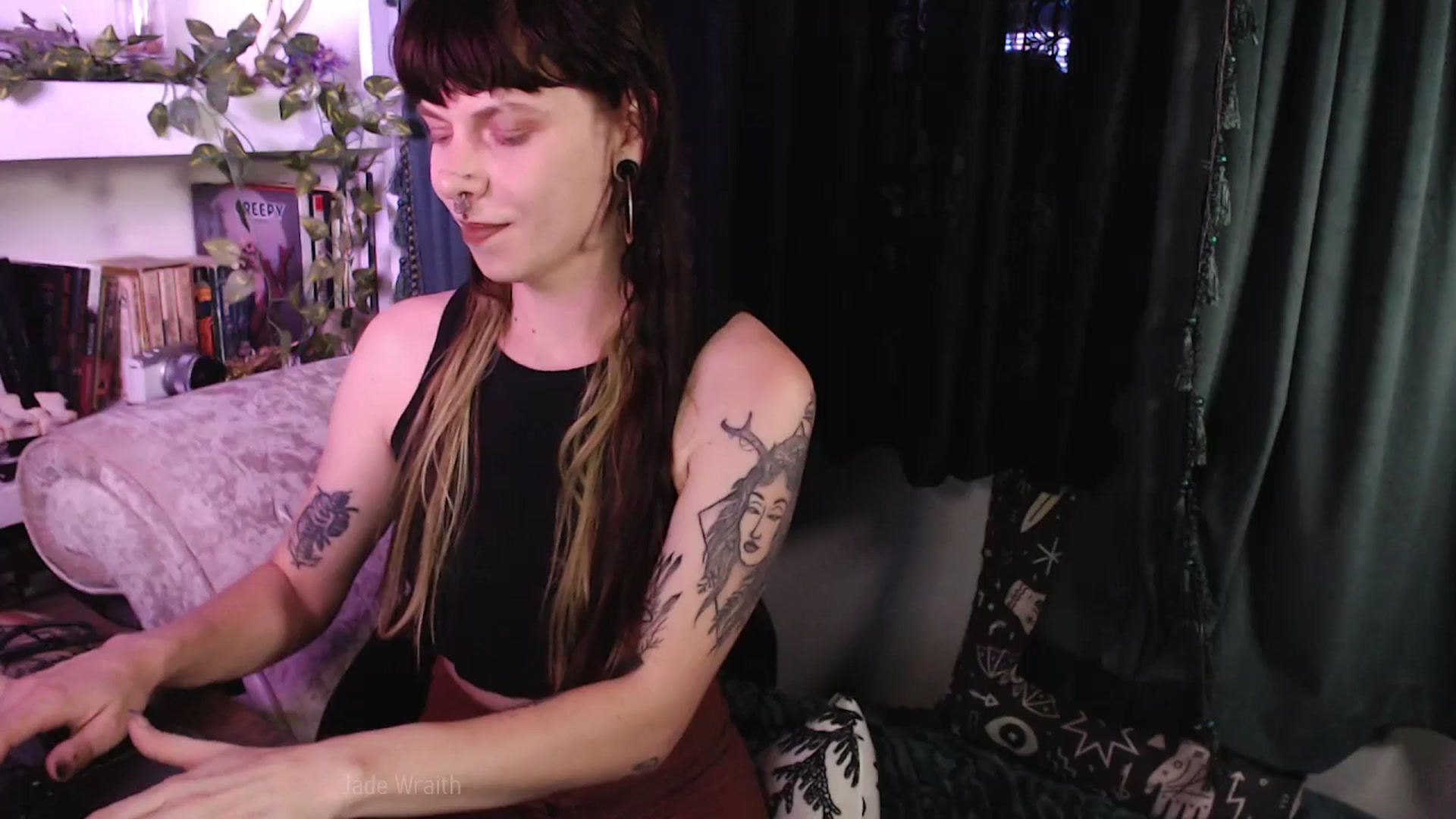 Gallery image thumbnail from Jade_Wraith's myfreecams stream on, 06/11/2025, 07:16 image 11 of 20