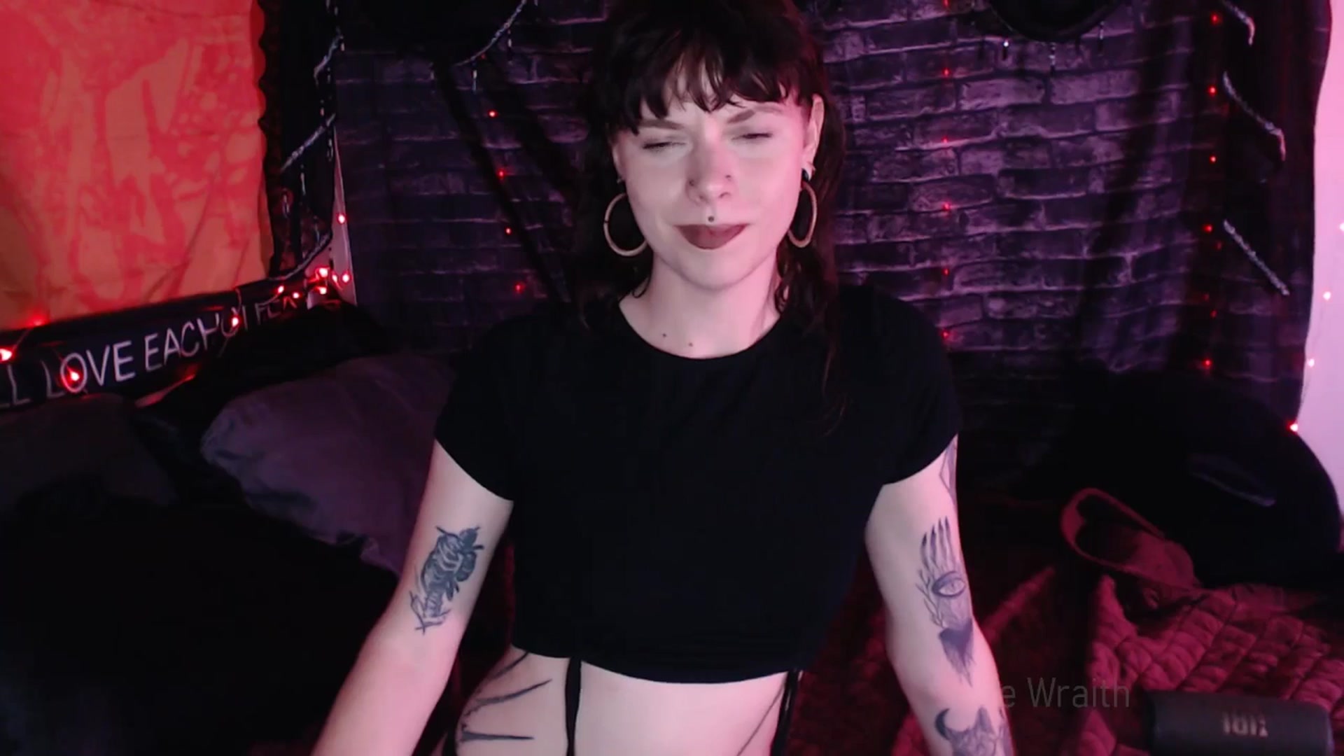 Gallery image thumbnail from Jade_Wraith's myfreecams stream on, 08/22/2025, 05:25 image 13 of 20