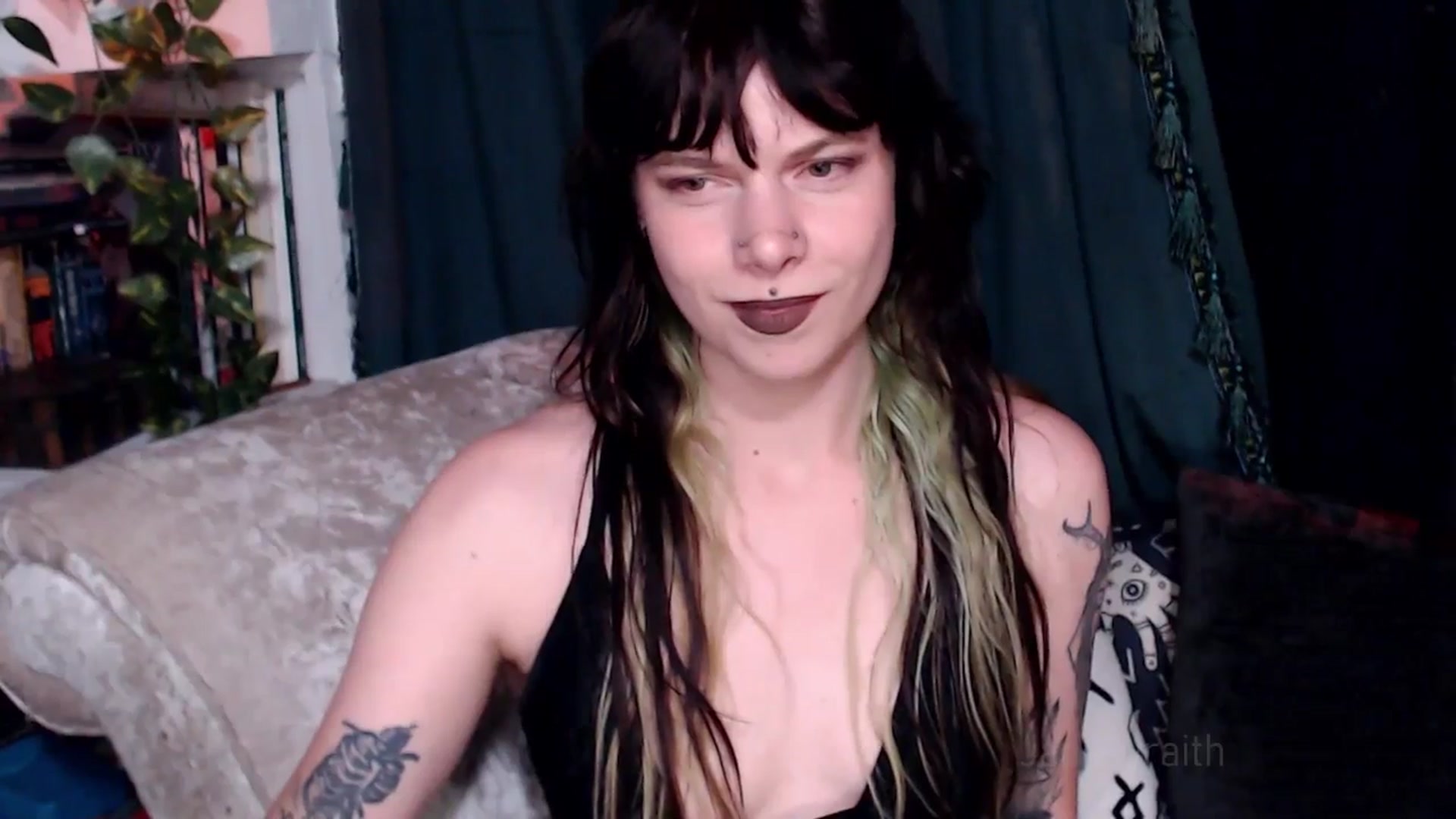 Gallery image thumbnail from Jade_Wraith's myfreecams stream on, 09/19/2025, 06:24 image 3 of 20