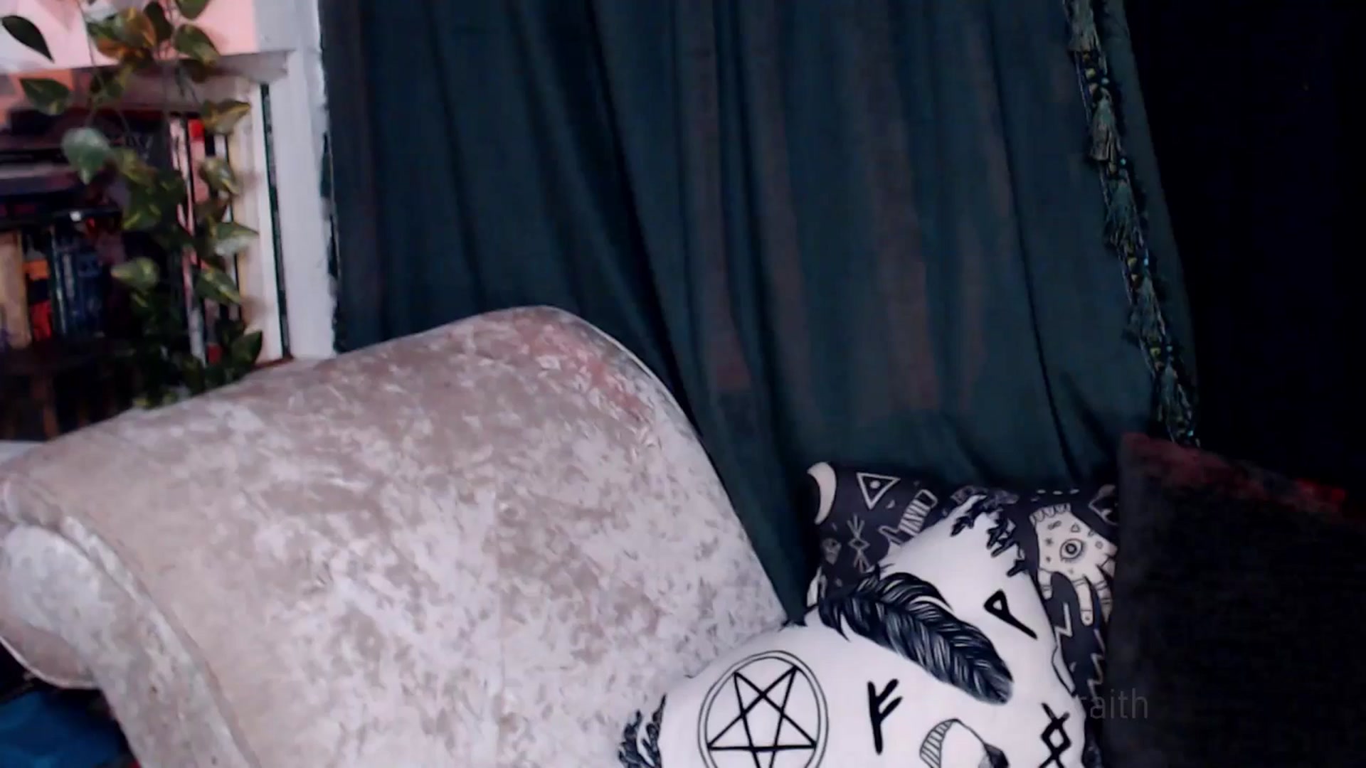 Gallery image thumbnail from Jade_Wraith's myfreecams stream on, 09/19/2025, 06:24 image 14 of 20
