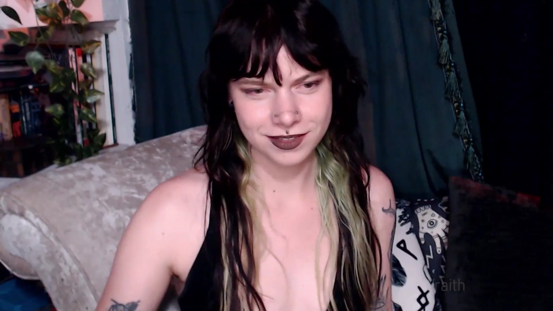 Gallery image thumbnail from Jade_Wraith's myfreecams stream on, 09/19/2025, 06:24 image 2 of 20