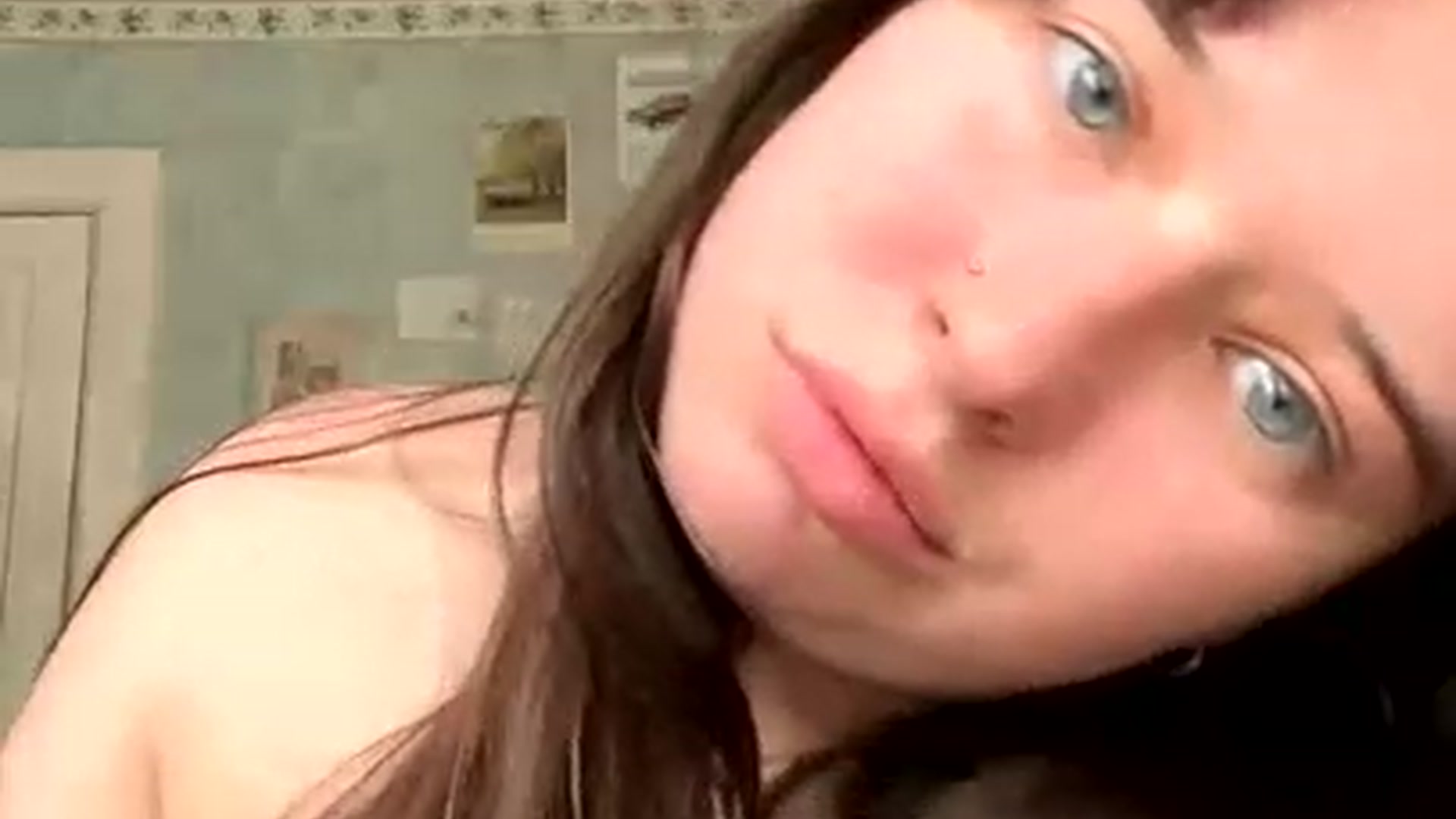 Gallery image thumbnail from Jade_babe69's myfreecams stream on, 04/06/2023, 18:27 image 11 of 20
