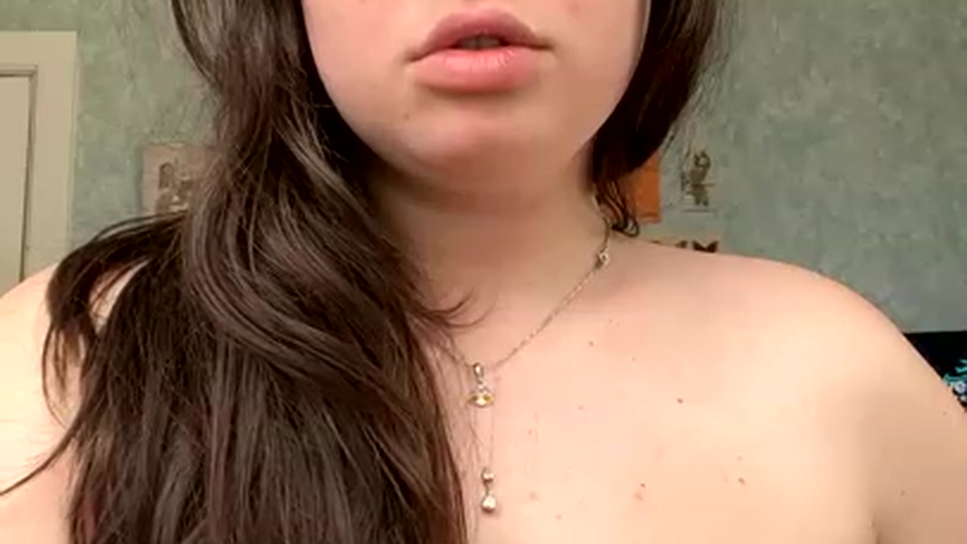 Gallery image thumbnail from Jade_babe69's myfreecams stream on, 04/06/2023, 18:27 image 4 of 20