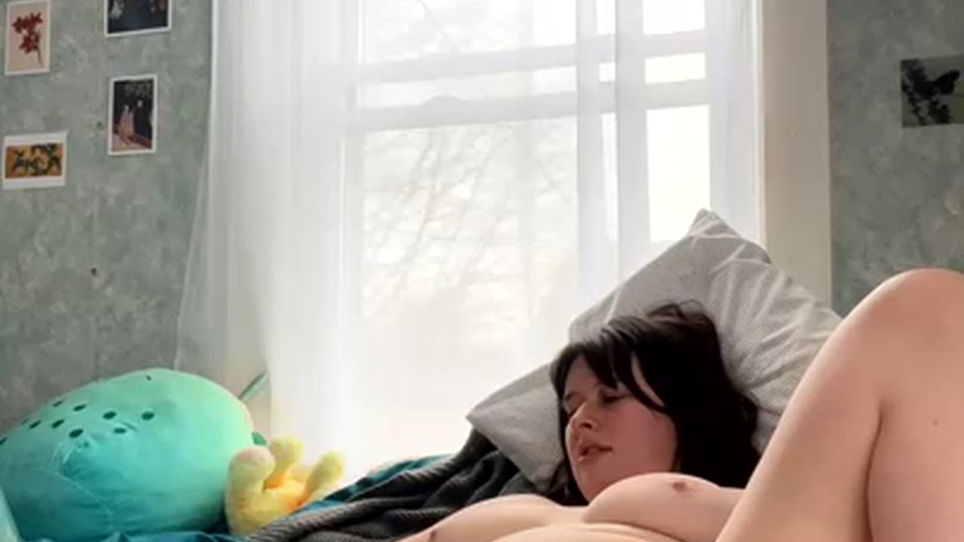 Gallery image thumbnail from Jade_babe69's myfreecams stream on, 04/06/2023, 18:58 image 20 of 20