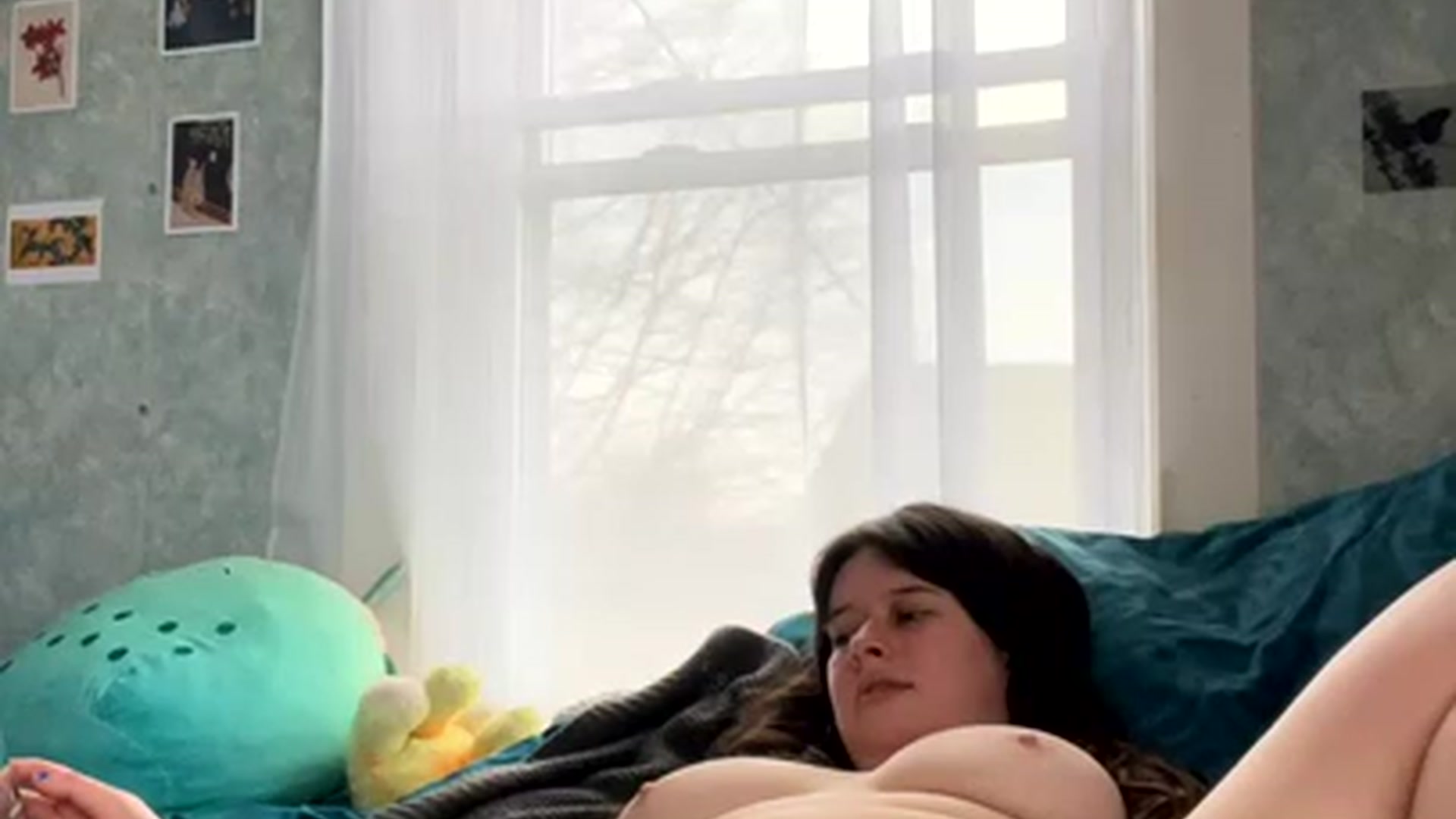 Gallery image thumbnail from Jade_babe69's myfreecams stream on, 04/06/2023, 18:58 image 7 of 20