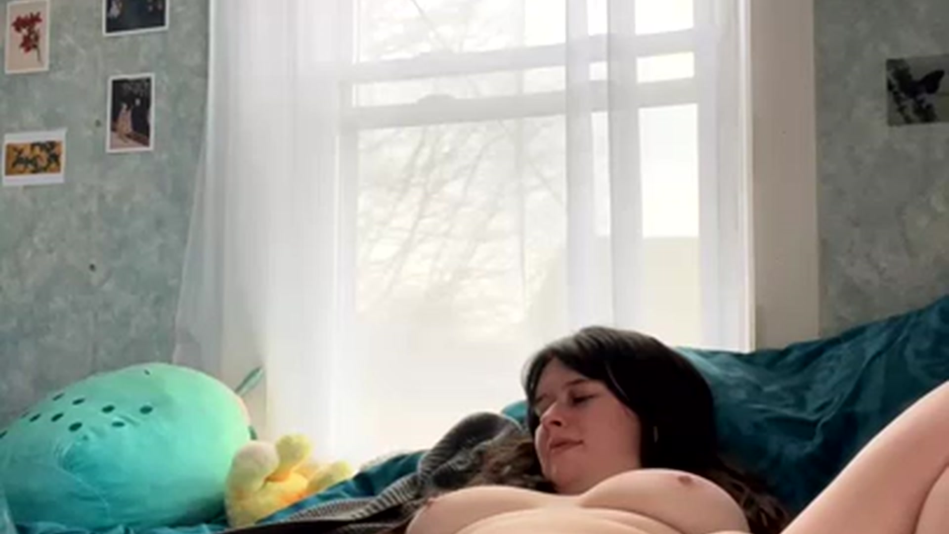 Gallery image thumbnail from Jade_babe69's myfreecams stream on, 04/06/2023, 18:58 image 4 of 20