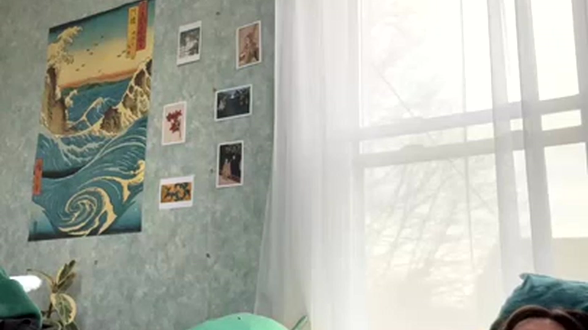 Gallery image thumbnail from Jade_babe69's myfreecams stream on, 04/06/2023, 18:58 image 2 of 20