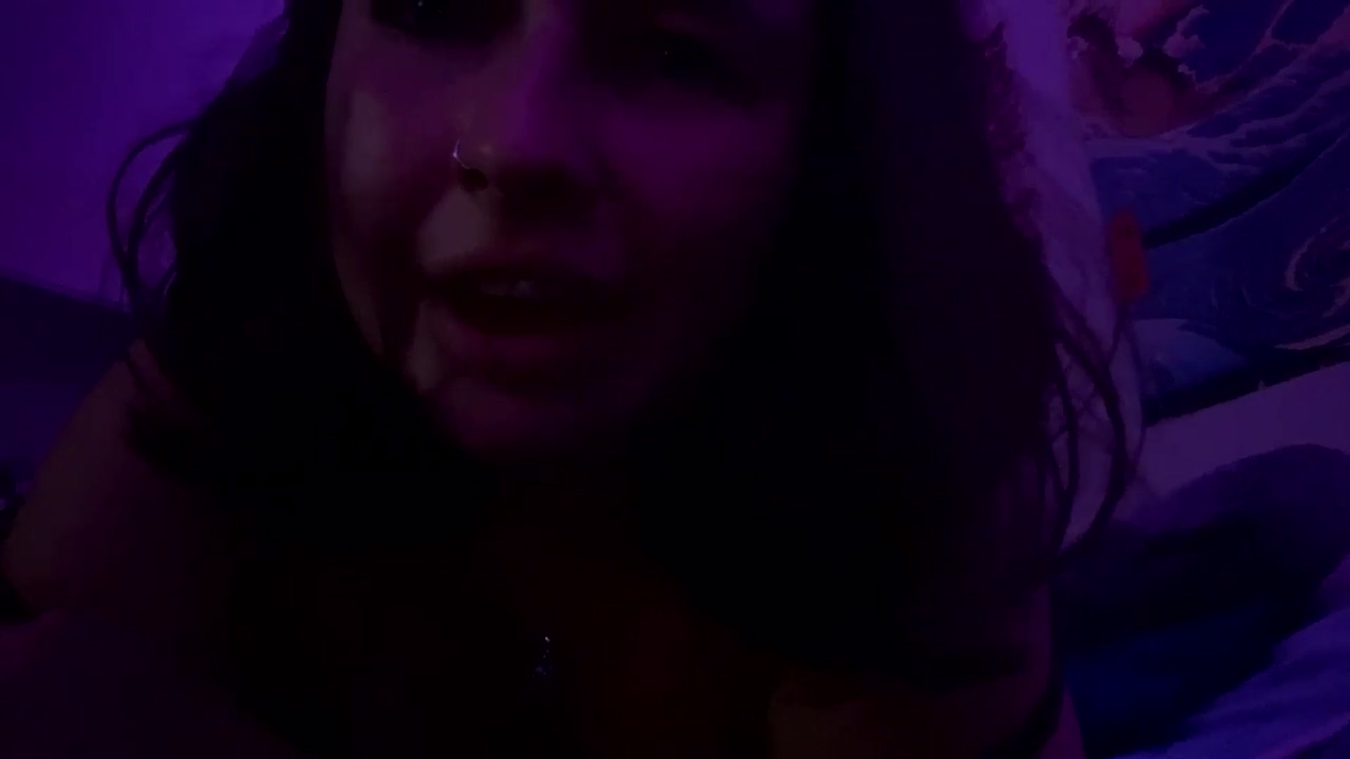 Gallery image thumbnail from Jade_babe69's myfreecams stream on, 08/08/2024, 08:11 image 10 of 20