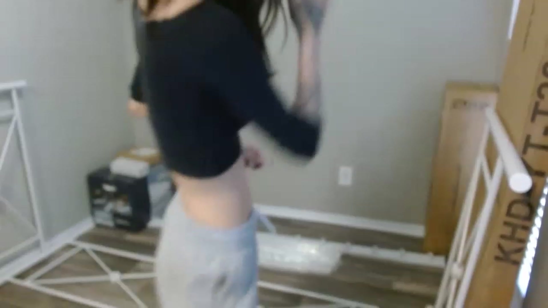 Gallery image thumbnail from Jadelinn's myfreecams stream on, 11/16/2022, 16:23 image 20 of 20