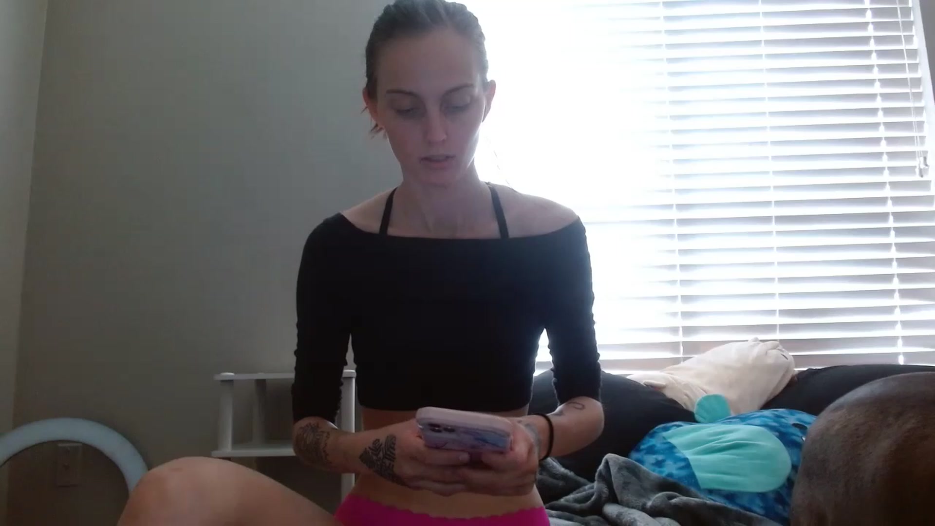 Gallery image thumbnail from Jadelinn's myfreecams stream on, 11/16/2022, 17:55 image 9 of 20